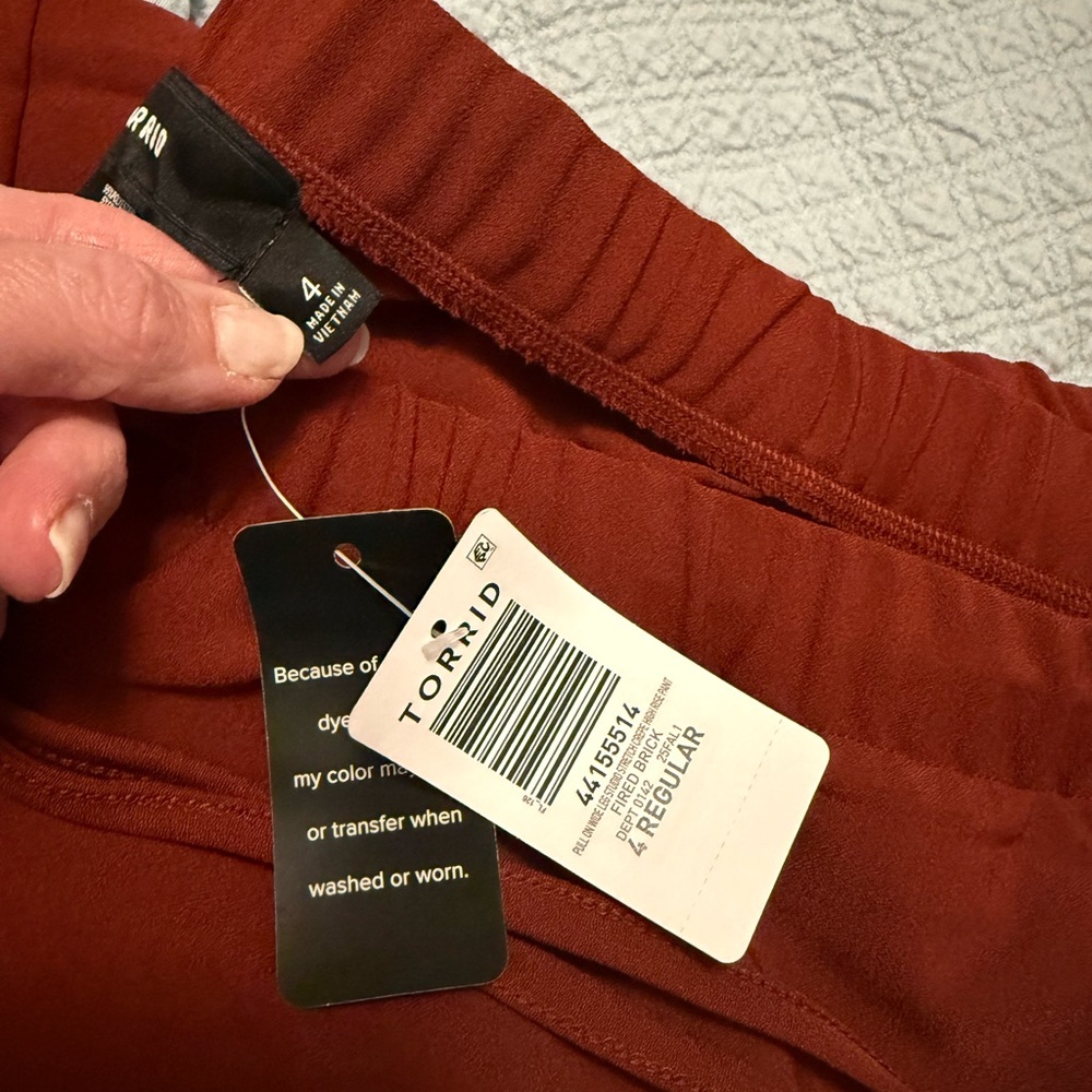 NWT, Torrid Wide Leg High-Rise Pull-On Crepe Pant 4 (4X/26) Regular, Fired Brick - Picture 4 of 8